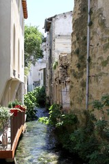 L'isle-sur-la-sorgue,village provençal dans le Vaucluse