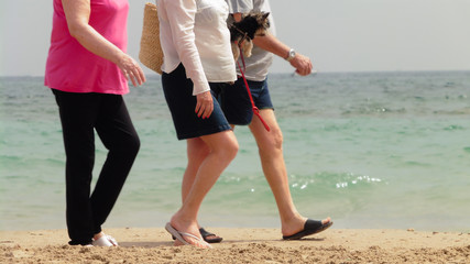 pasear por la playa