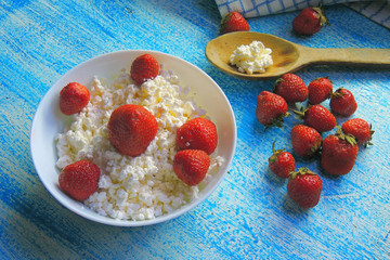 cheese and strawberries