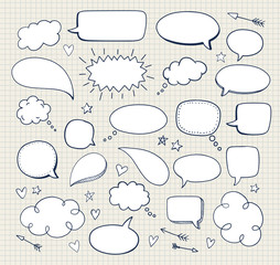 Obraz premium Set of hand drawn comic speech bubbles. Vector doodle blank design elements.