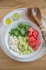 Salat mit Melone und Feta 
