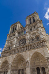 Fototapeta na wymiar Cathedrale Notre Dame de Paris