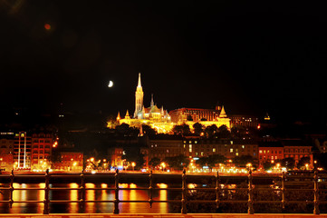 Fototapeta na wymiar Budapest, Hungary - river Danube, church of St. Matthias and Fisherman's Bastion at night