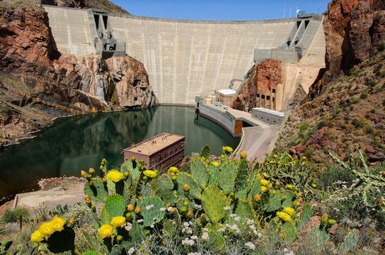 Roosevelt Dam