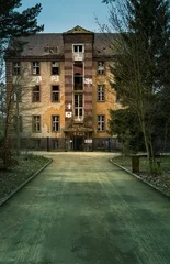 Fotobehang oud ziekenhuis © spuno