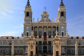 Fototapeta na wymiar Madrid Cathedral