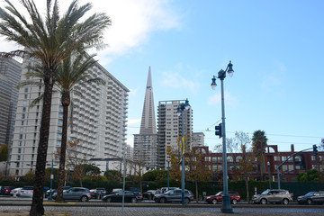 Fototapeta na wymiar View of Embarcadero street and downtown in San Francisco, California