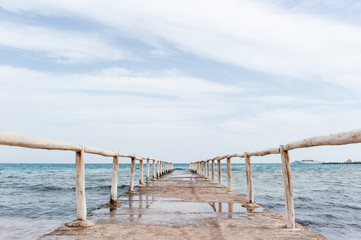 Obraz premium molo w morzu