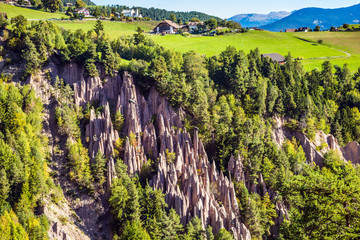 The concept of world tours