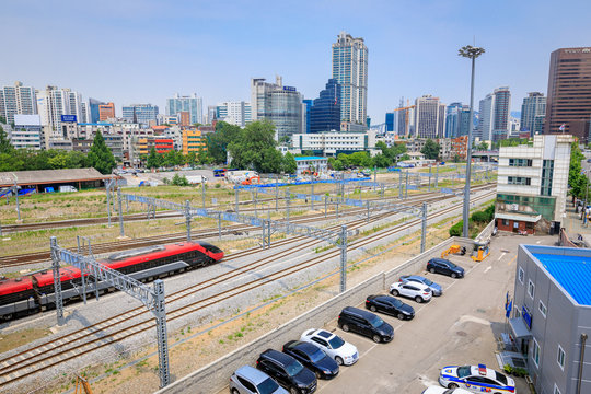 Jun 20, 2017 Railways viewed from Seoullo 7017 in South Korea - Landmark