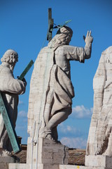 Apostel Statuen am Petersdome