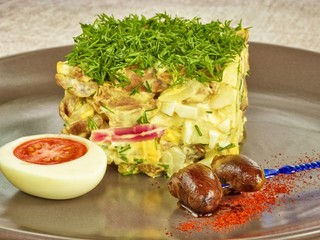 Chicken heart salad with herbs