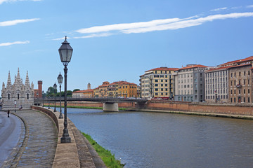 Pisa - Promenade entlang des Arno