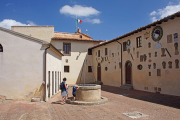 Lari - mittelalterliche Stadt in der Toskana / Provinz Pisa
