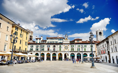 Fototapeta premium BRESCIA, ITALY - MAY 15, 2017: The panorama of Piazza della Loggia square