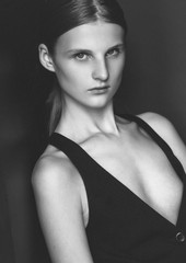 Naklejka premium Model test with young beautiful fashion model