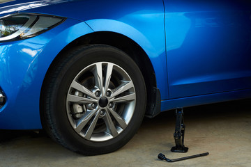 Fototapeta na wymiar Equipment to install car wheel