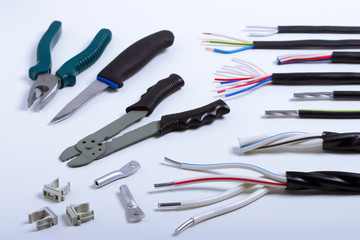 Кабели,провода электрические и инструмент для их монтажа