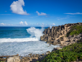 Wave crashing on cliff, Maha' elepu Heritage Trail, near Shipwreck Beach, Koloa, Kauai, Hawaii, USA