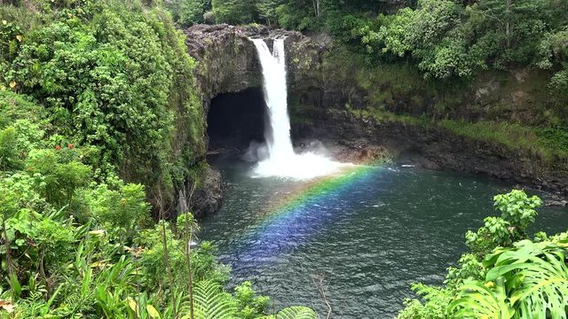 Rainbow Falls (Waianuenue) inn the Wailuku River State Park. Hilo, Big Island, Hawaii, USA  