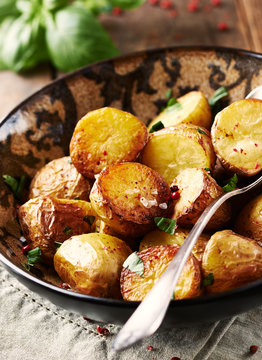 Baked Potatoes with Sea Salt and Herbs