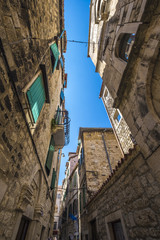 Narrow Street in Alley at Diocletian's Palace in Split - obrazy, fototapety, plakaty