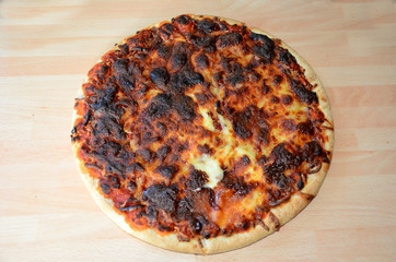 burned, over cooked pizza, bad cooking 