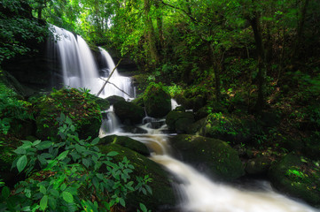 Man Daeng waterfall.