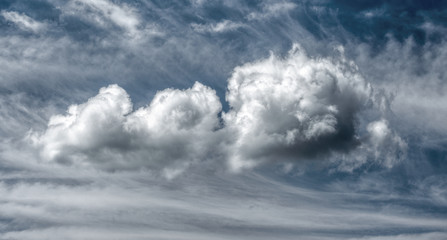 Obraz premium Mid and high clouds