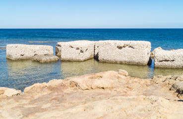 Fototapeta na wymiar coastline of the sea village Marzamemi, Sicily