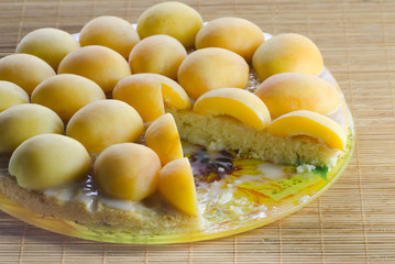Apricot cake