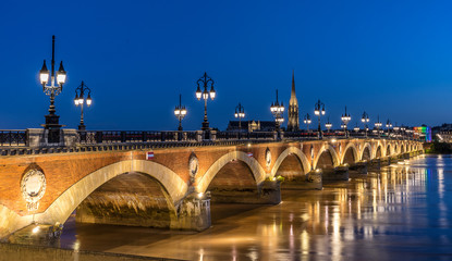 Plakat Pont de Pierre over the Garonne river in Bordeaux