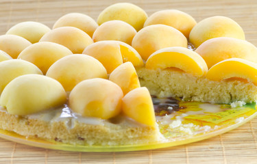 Apricot cake