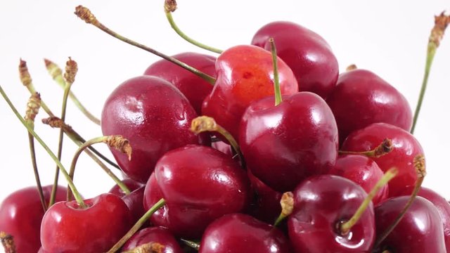 Berries of sweet cherry