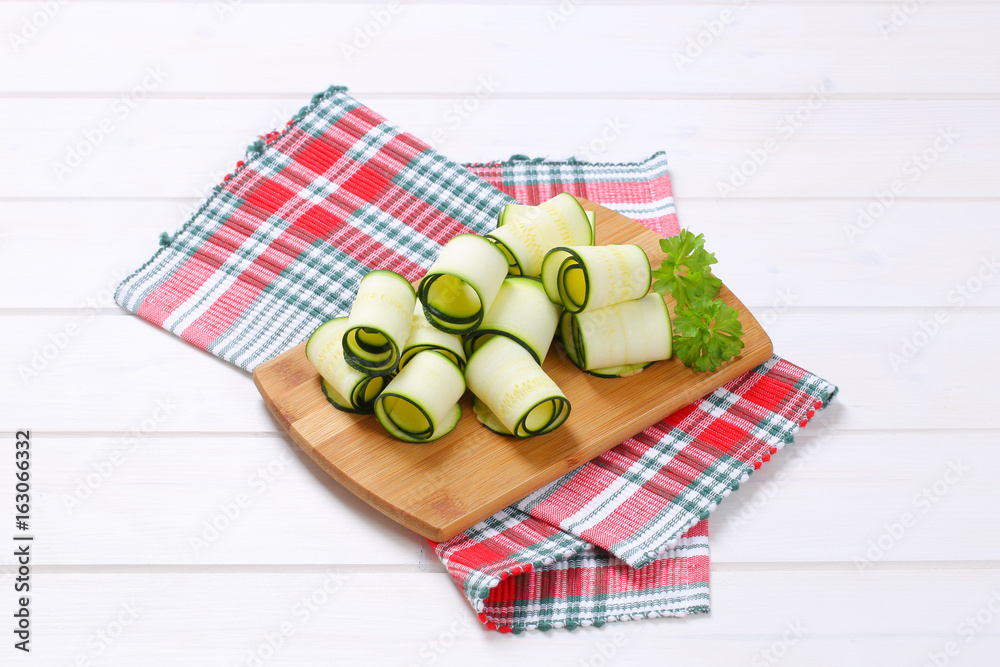 Sticker raw zucchini strips