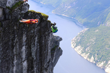 Skydiving in Norway © sindret
