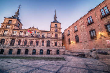 Fototapeta premium Toledo, Spain: the old town andthe Cathedral Squere in the early morning 
