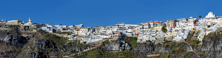 Obraz premium Panoramic view of the village of Fira in the Greek island of Santorini