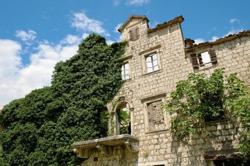 Fototapeta na wymiar Derelict Stone House In Montenegro