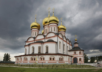 Fototapeta na wymiar Assumption Cathedral of Valday Iversky Monastery. Novgorod Oblast. Russia