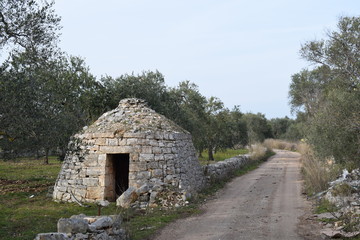 Apulian trullo on country path