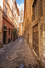 Fototapeta na wymiar narrow street in Rome, Italy.