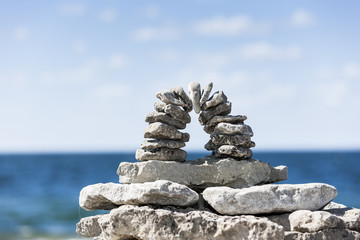 Steinbrücke am Meer