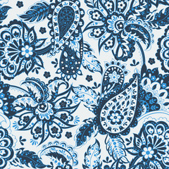 Floral seamless pattern with paisley ornament. 