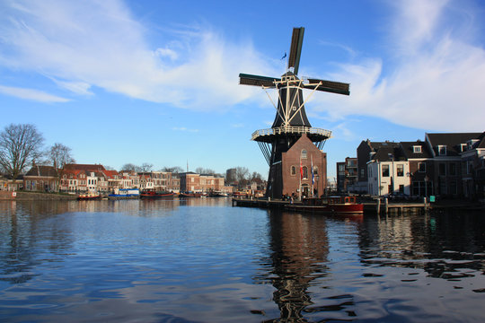 Moulin à vent à Haarlem aux Pays-Bas