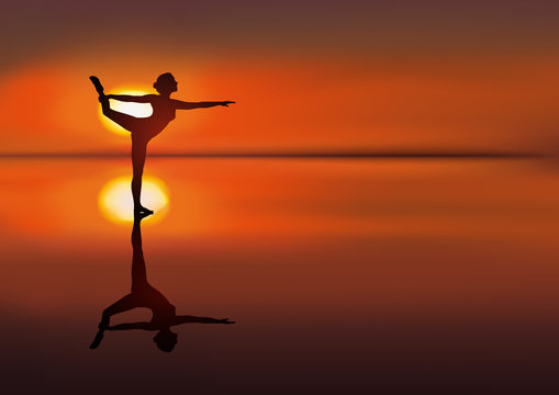 silhouette - reflet - femme - yoga - coucher de soleil - paysage - calme