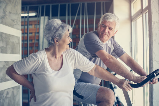 Elliptical machine for discount elderly