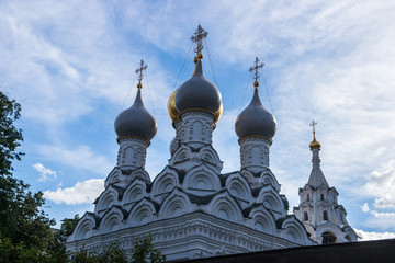 Fototapeta na wymiar Church of St. Nicholas of Pyzhi in Moscow, Russia