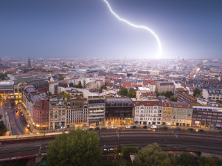 Blitzeinschlag in die Berliner Innenstadt - obrazy, fototapety, plakaty