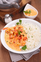 shrimp with spicy sauce and rice